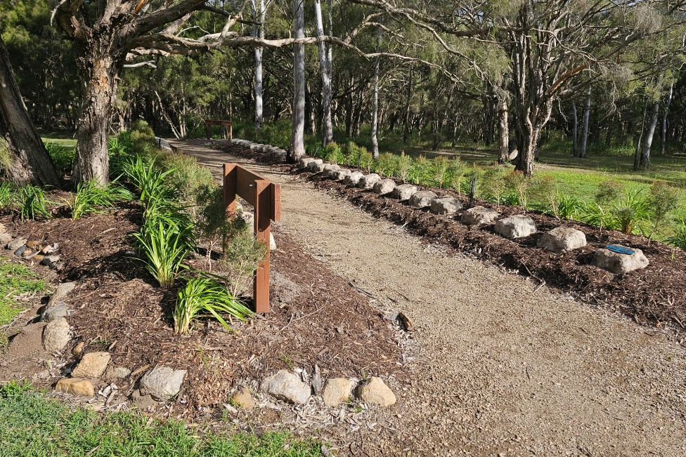 Melaleuca Rock Garden3