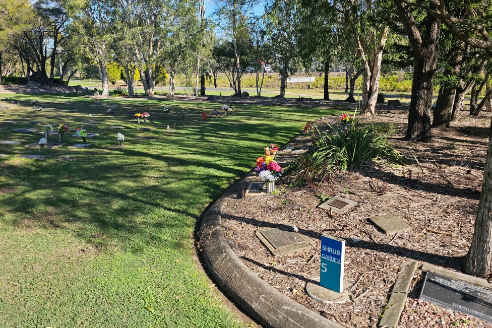 Shrub Garden3